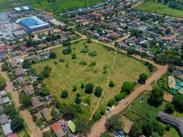 Commercial & Industrial Land