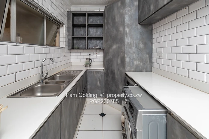 Luxury living home (Sole Mandate)