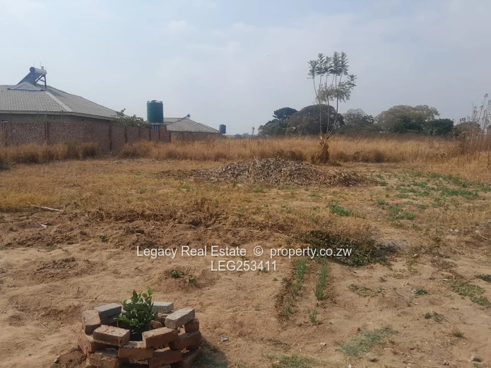 600 m² Stand in Erasmus Park, Ruwa — Tarred Road Frontage