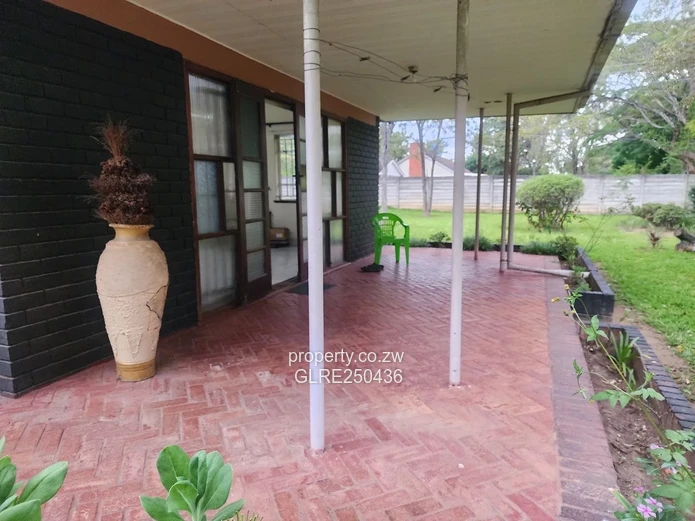 Greendale 4-Bed Family Home — 4200m² Garden + Borehole
