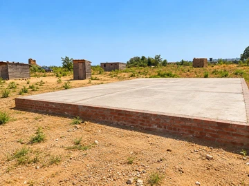 Stands & Residential Land