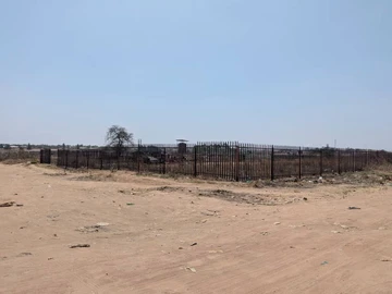 Commercial & Industrial Land