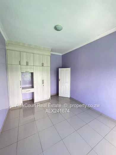 Duplex House In Greystone Park