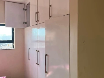 7 Bedroom House