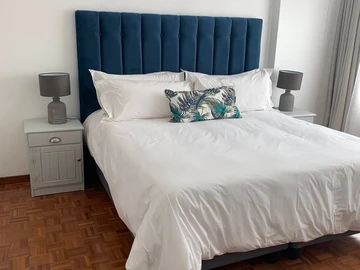 3 Bedroom Flat & Apartment