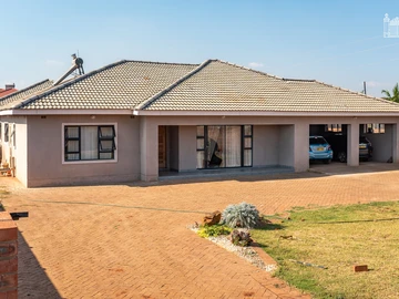 5 Bedroom Townhouse Complex