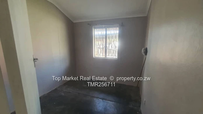 Msasa Park house for rent