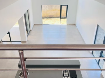 4 Bedroom Garden Flat