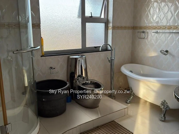 Chishawasha, Gletwyn House For Sale