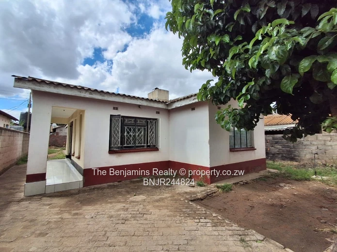Budiriro 4 – Neat Home for Sale