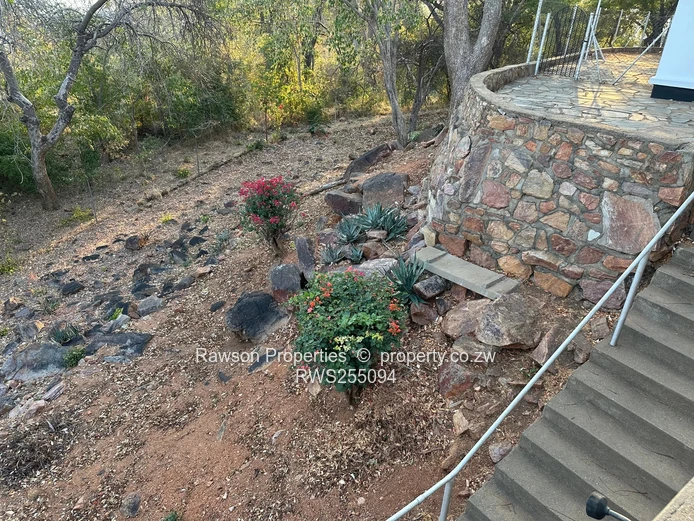 KARIBA HOME - Luxurious Hilltop Home with Breathtaking Views of Kariba Dam (Sole Mandate)