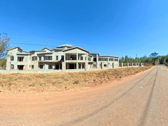 9 Bedroom House