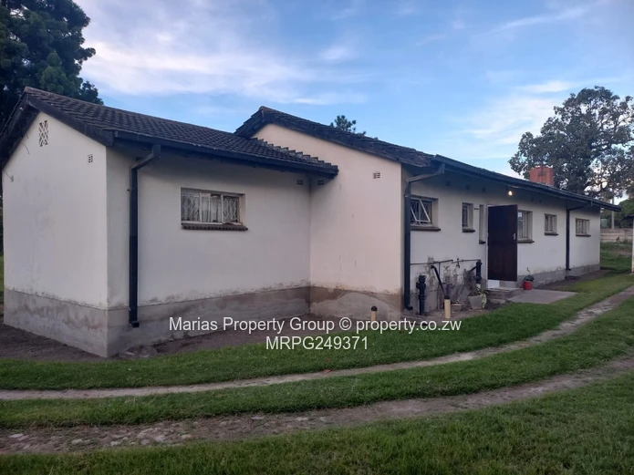 Spacious 5-Bed Hatfield Home on 4,300m² 