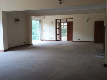 3 Bedroom Flat & Apartment