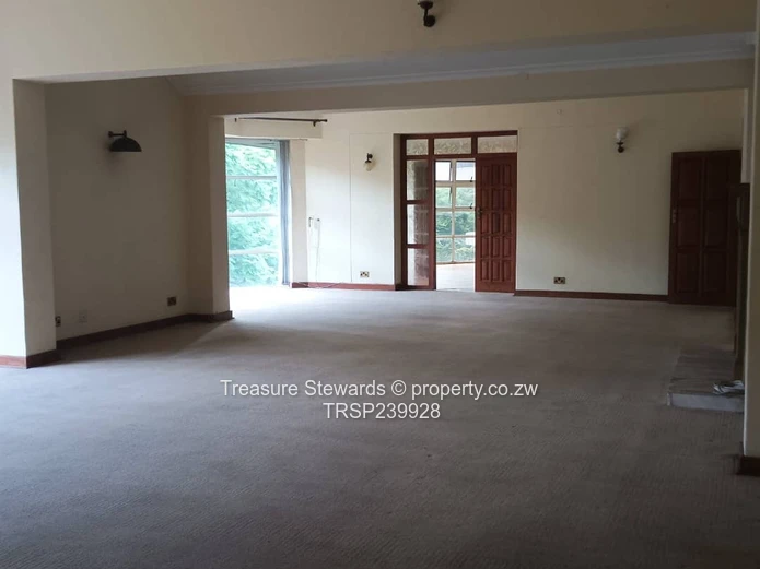 Northfields Penthouse (Sole Mandate)