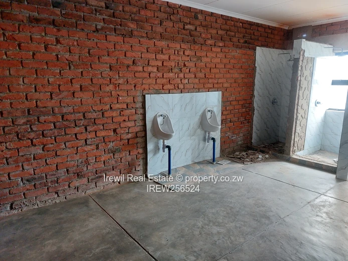 Pomona Commercial Property 