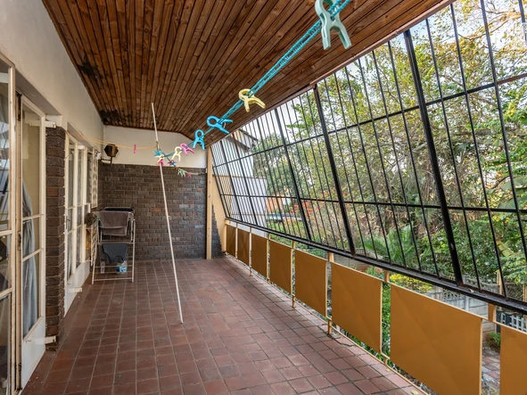 3 Bedroom Flat & Apartment