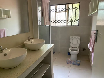 3 Bedroom Garden Flat