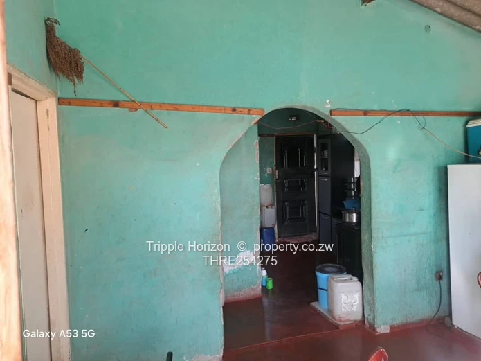 Amalinda 2-Bed Core house - Walled Yard, Satellite Dish & Good ZESA