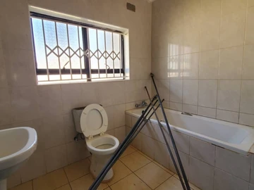 3 Bedroom Garden Flat