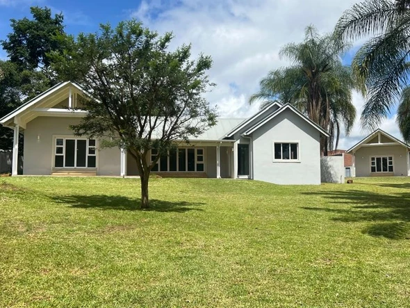 8 Unit Townhouse Complex