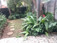 2 Bedroom Flat & Apartment