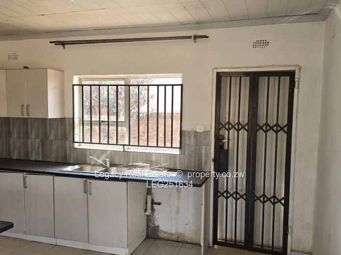Luxury Residential Stand With Cottage | Chishawasha Hills