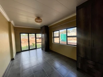 3 Unit Townhouse Complex