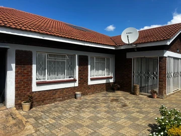 Glaudina House For Sale
