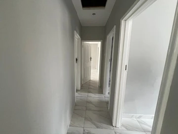 3 Bedroom Flat & Apartment