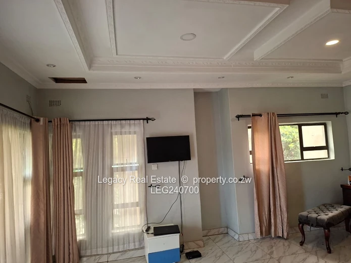 Prestigious Avondale West Property With Dual Living Potential