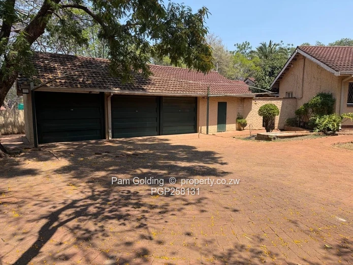 Fortunes Gate | Classic Living In A Leafy Suburb