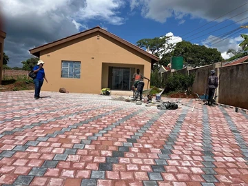 8 Bedroom House