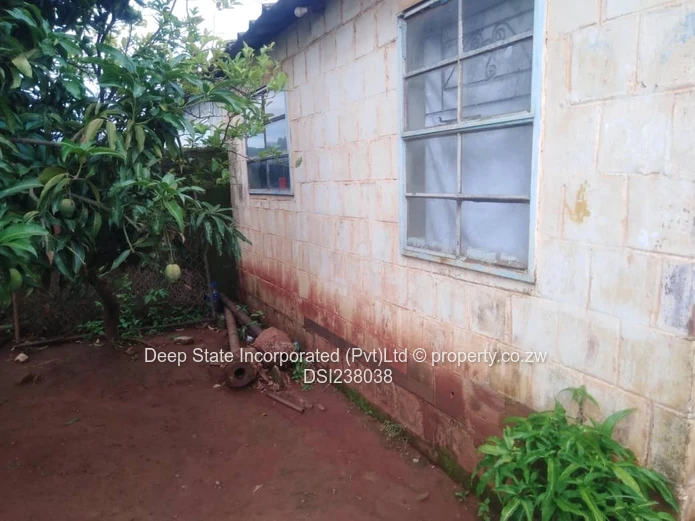 Mufakose core House for sale