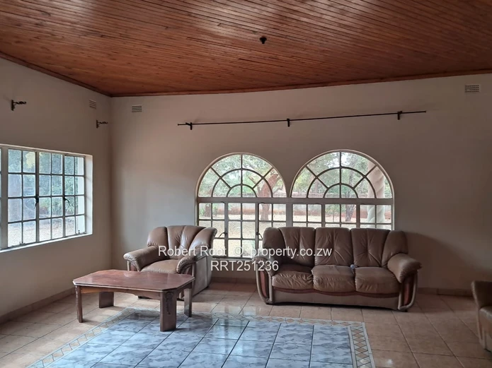 3 bed family home in Mandara
