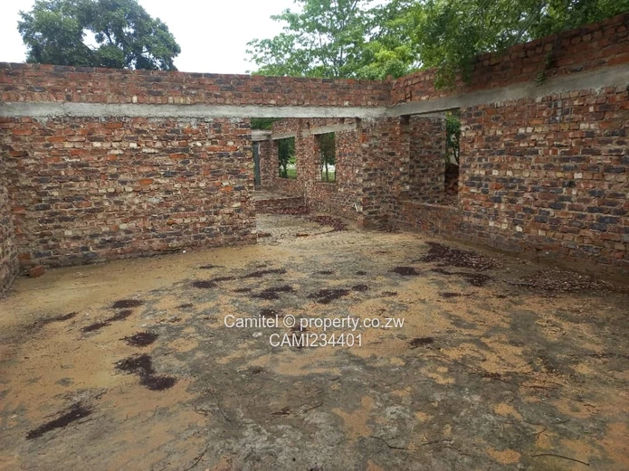 Arlington Estate reduced to go :incomplete 4beds on 2700sqm ,deeds available 