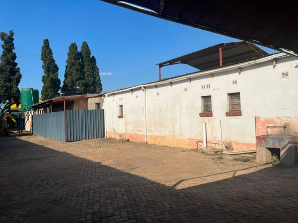 Warehouse & Factory