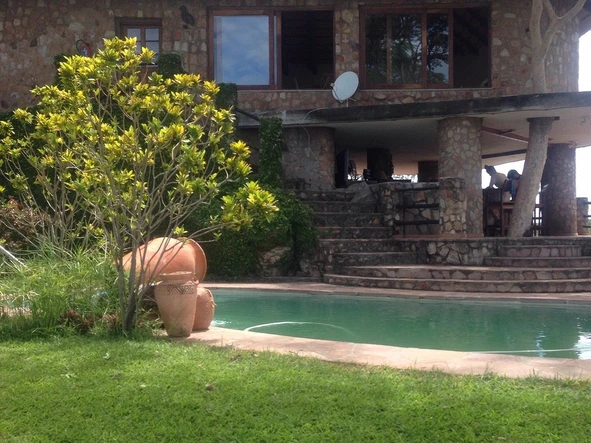 Hotel & Lodge