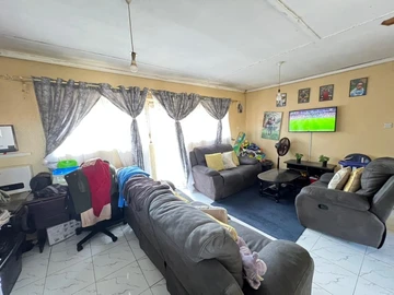 2 Bedroom Garden Flat