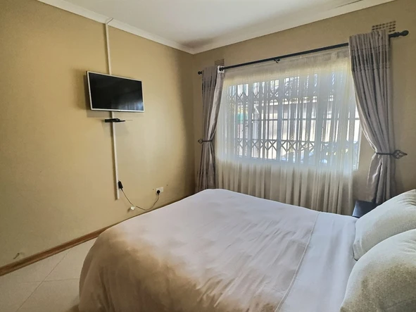 3 Bedroom Garden Flat