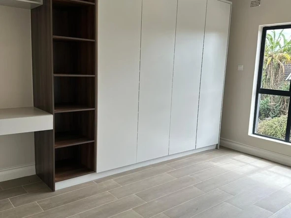 3 Bedroom Flat & Apartment