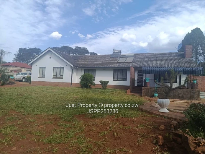 House on Generous Piece of land - back on the market 