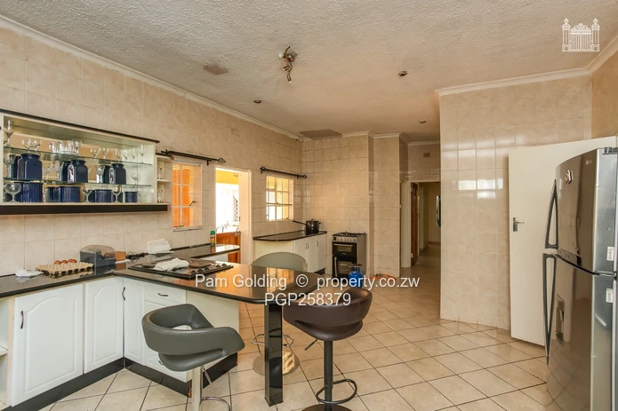 Prime Crn Property/ Harare Drive and Rolf Avenue (Sole Mandate)