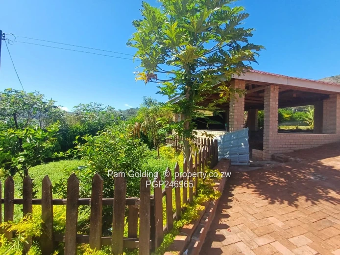 Newly Built 4-Bedroom Home in Prime Managers Hill, Penhalonga – 1500 sqm (Sole Mandate)