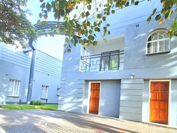 8 Bedroom House