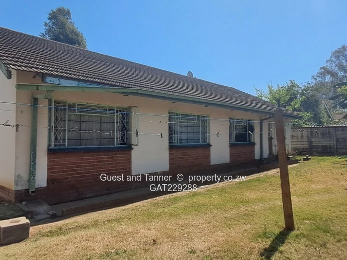 4-bedroomed house is situated in the desirable Sunridge area