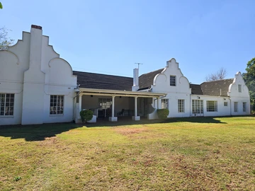 7 Bedroom House