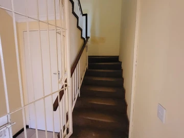 3 Bedroom Flat & Apartment