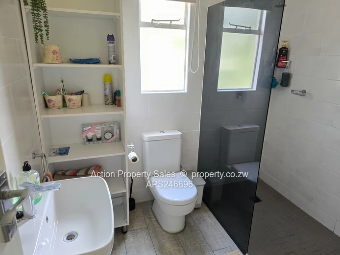 Lovely Fully Furnished House! 