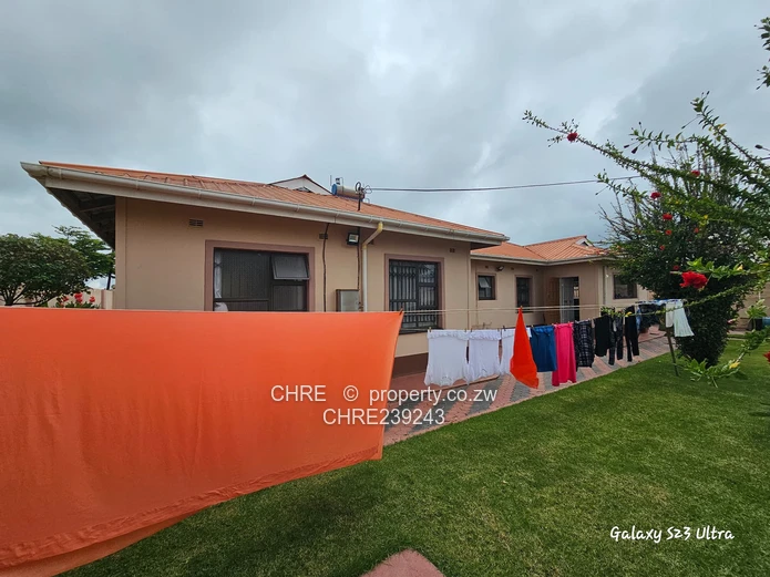 Sandton Phase 2 House For Sale